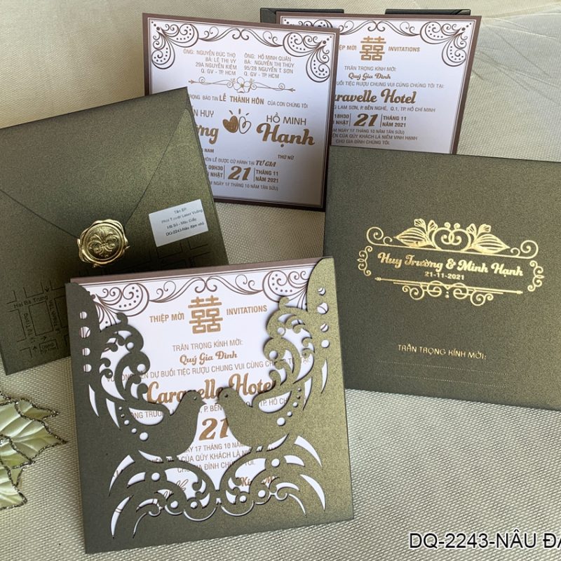 Thiệp Cưới DQ-2243 Nâu Nhũ